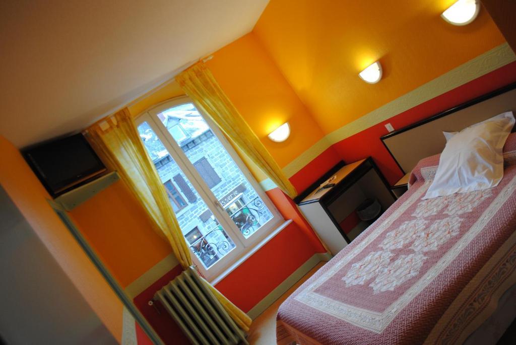 Hotel Des Voyageurs Chez Betty Neussargues en Pinatelle Cameră foto