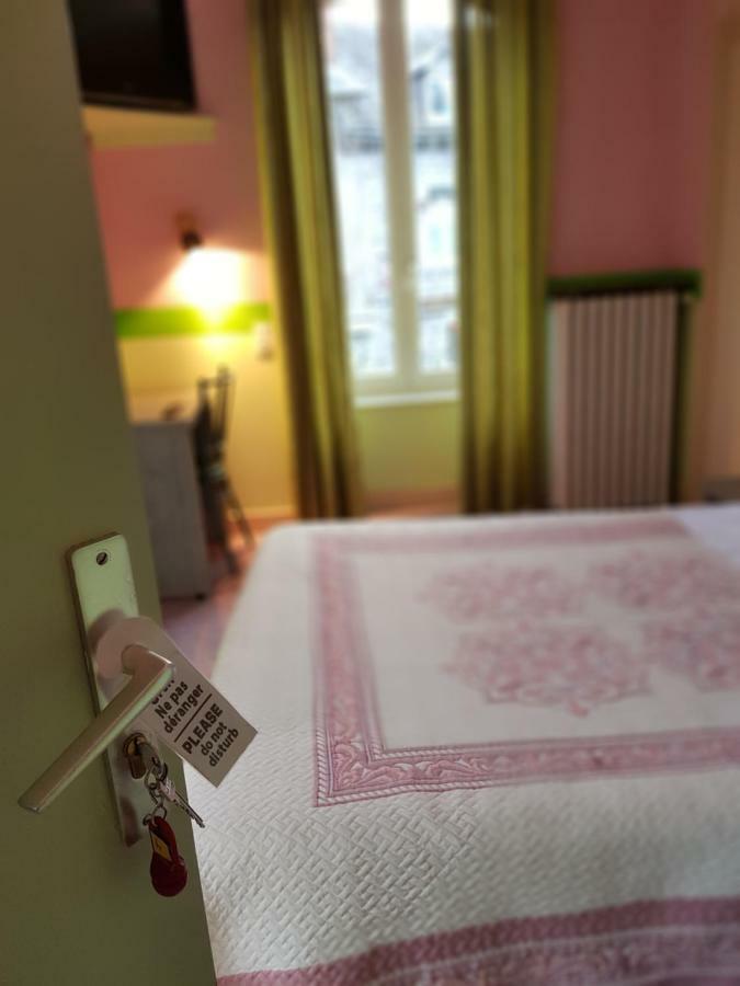 Hotel Des Voyageurs Chez Betty Neussargues en Pinatelle Cameră foto